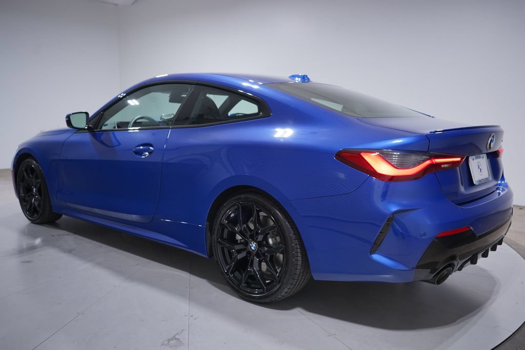 Used 2026 BMW 430i Coupe w/ M Sport Package RWD image 3