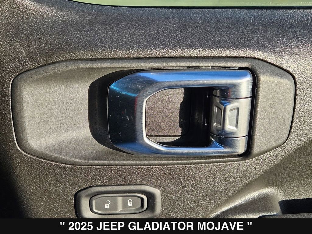 Used 2025 Jeep Gladiator Mojave w/ Convenience Group image 33