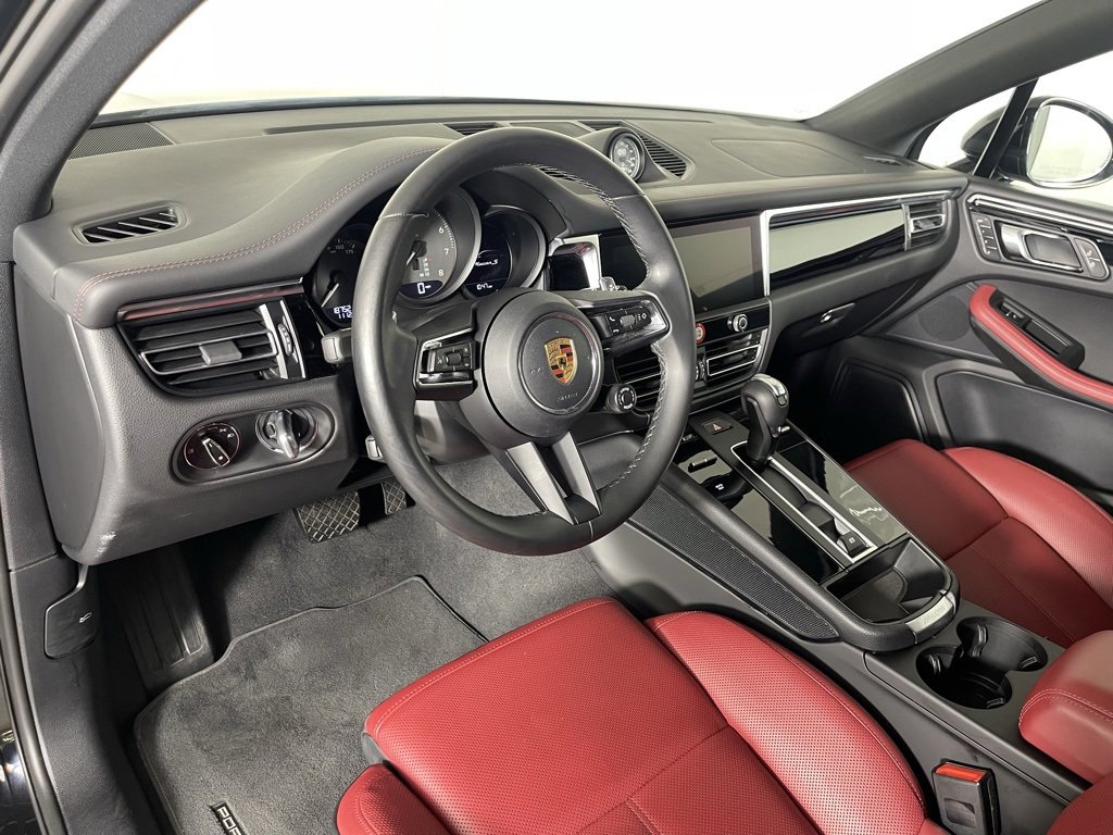 Certified 2023 Porsche Macan S image 4