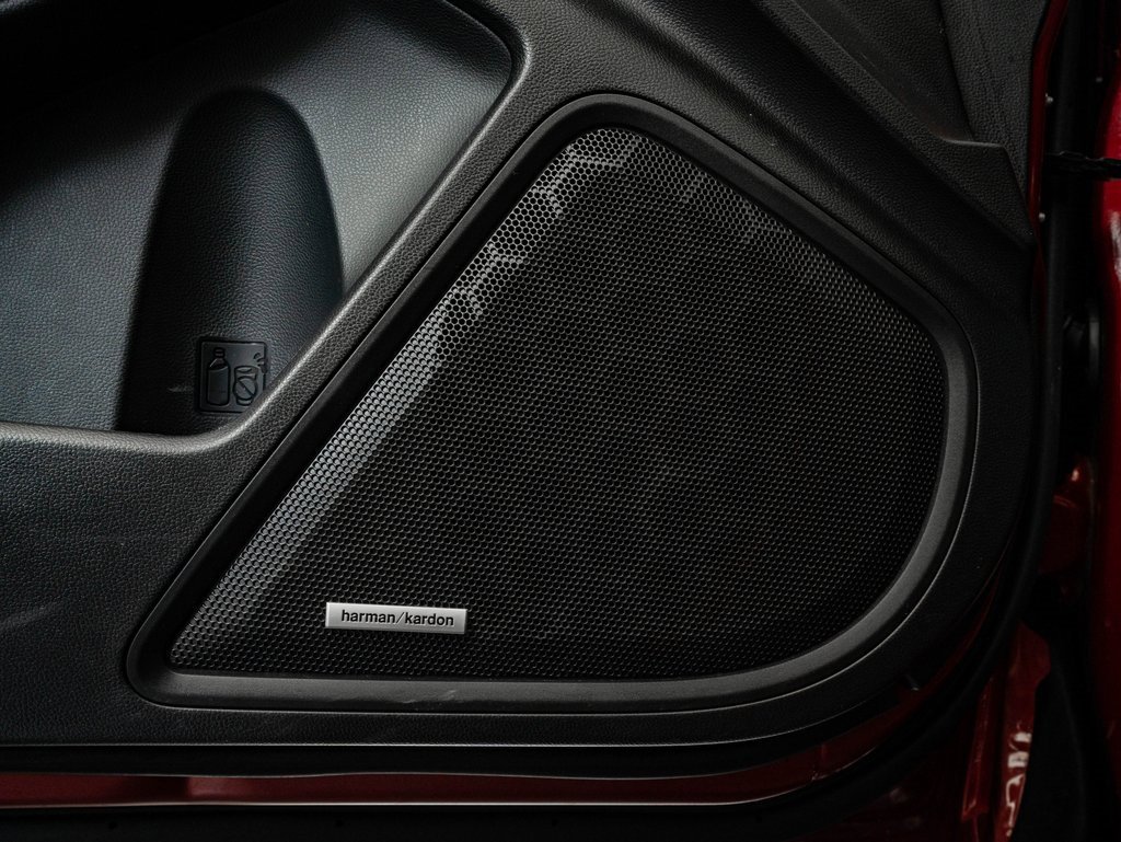 Used 2025 Subaru Outback Touring w/ Popular Package #2 image 27