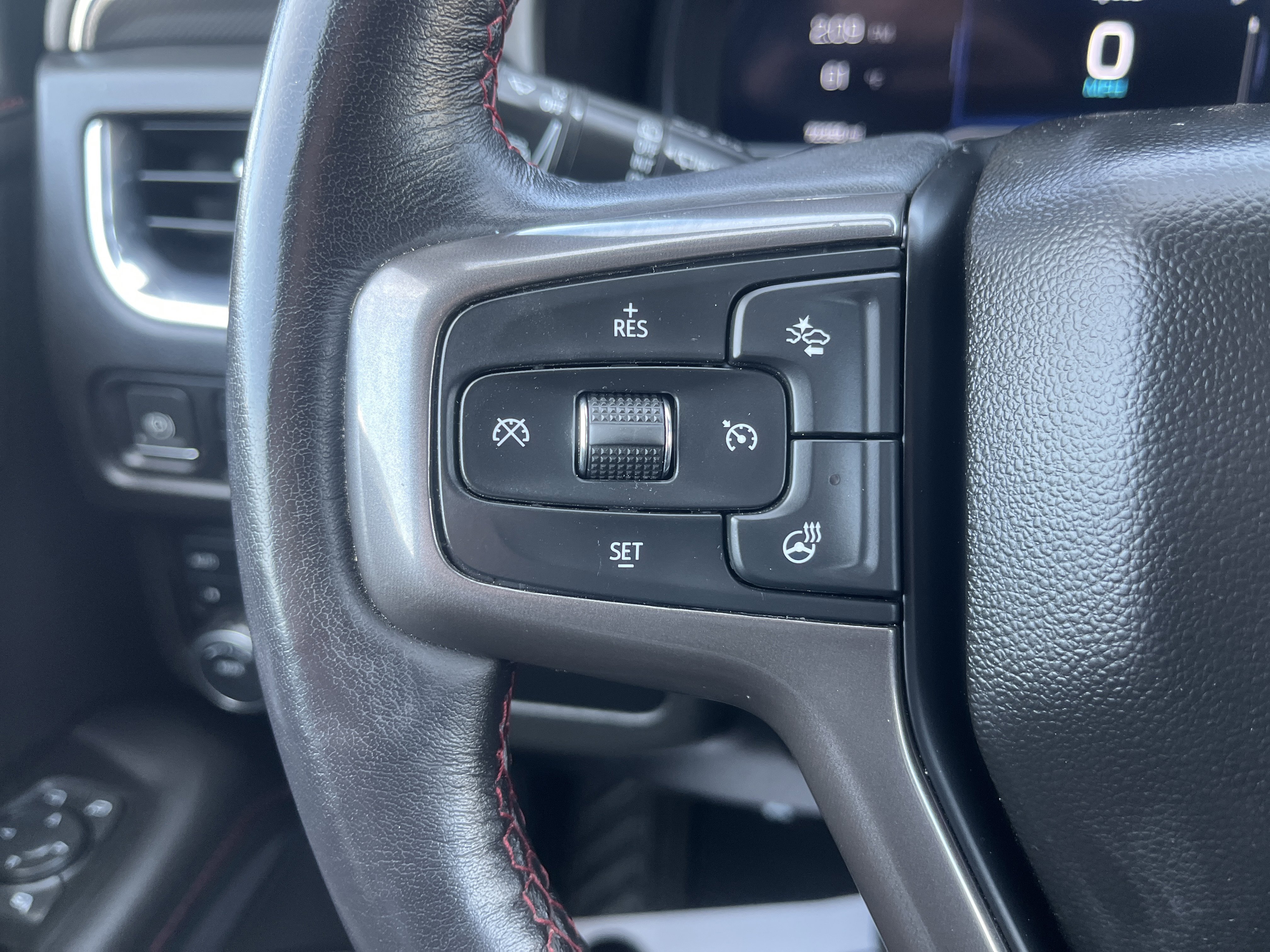 Used 2022 Chevrolet Tahoe RST w/ Luxury Package image 25