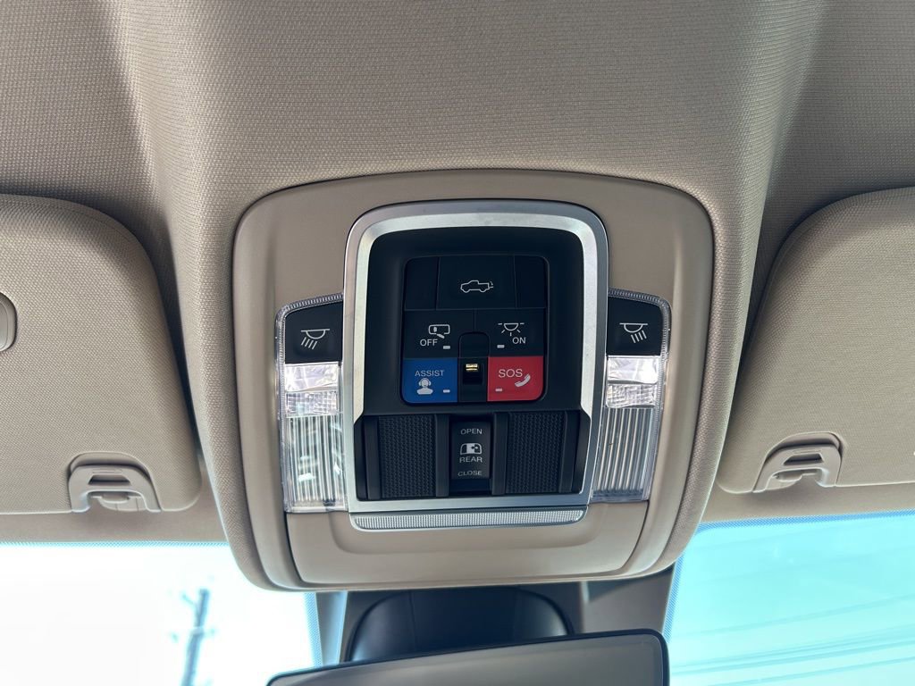 Used 2019 RAM 1500 Limited image 19