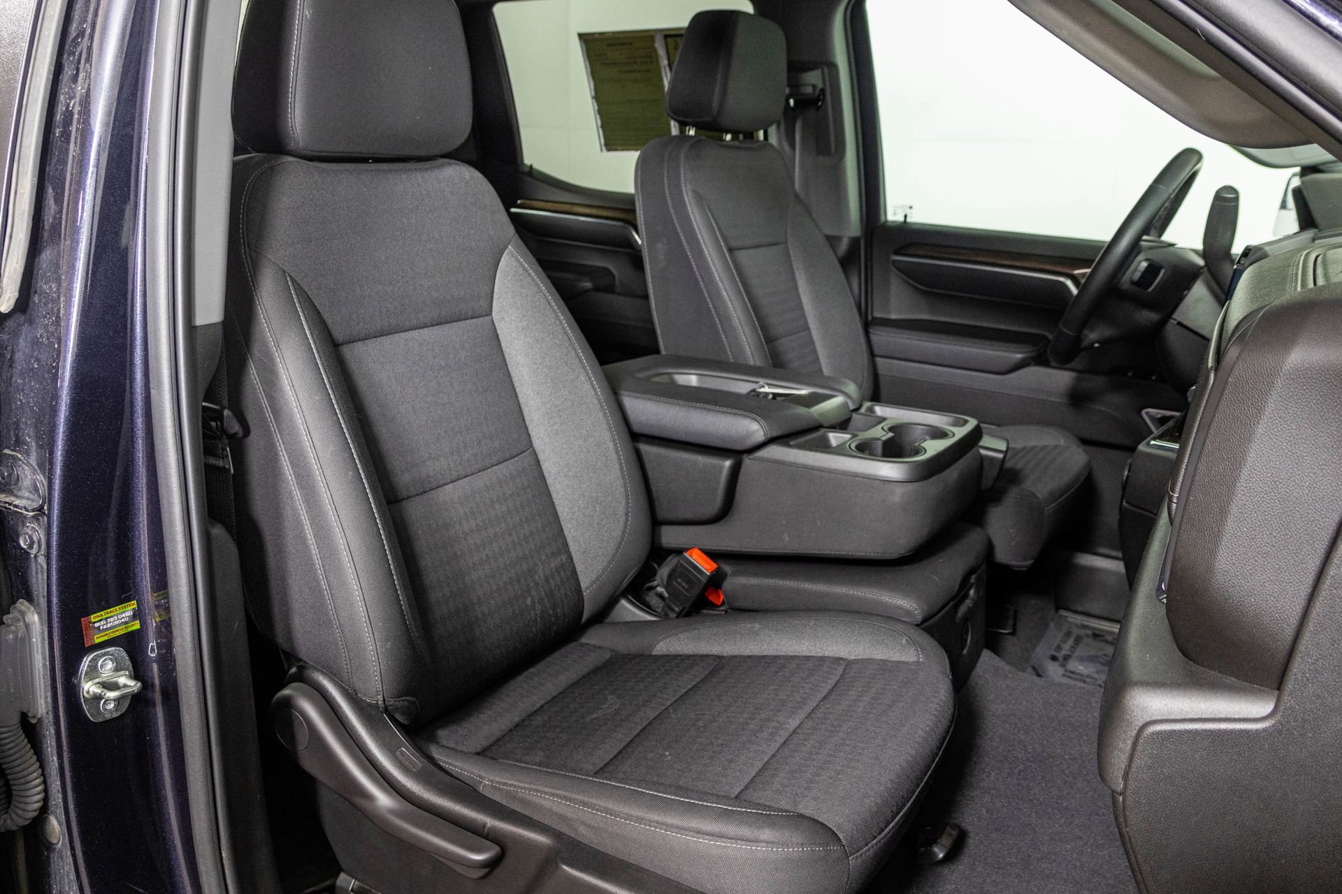 Used 2023 Chevrolet Silverado 1500 LT image 43