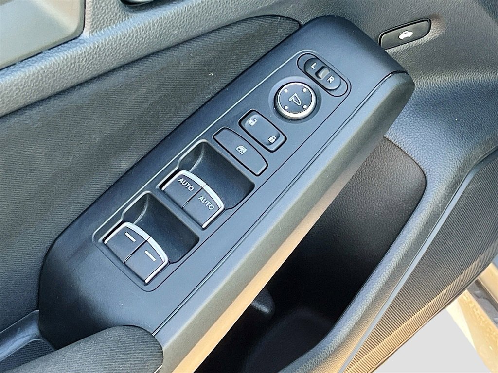 Used 2022 Honda Civic Sport image 16