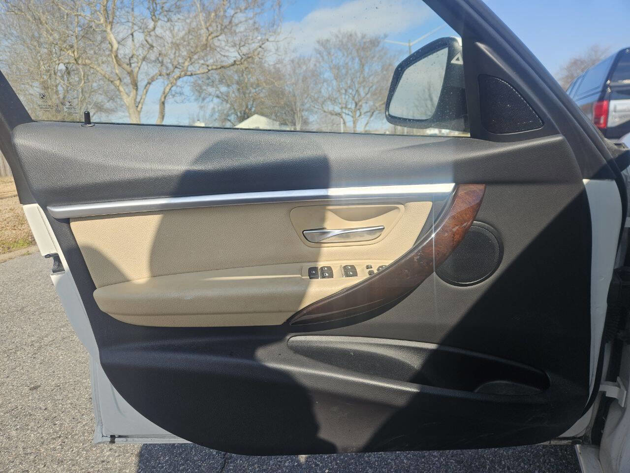 Used 2018 BMW 330i Sedan image 12