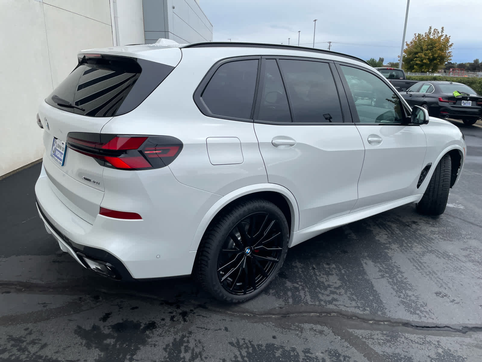 New 2026 BMW X5 xDrive40i w/ M Sport Package image 5