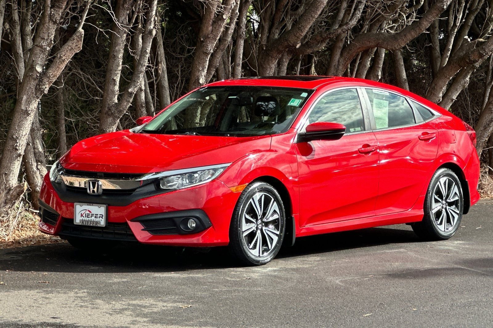 Used 2018 Honda Civic EX-L image 8
