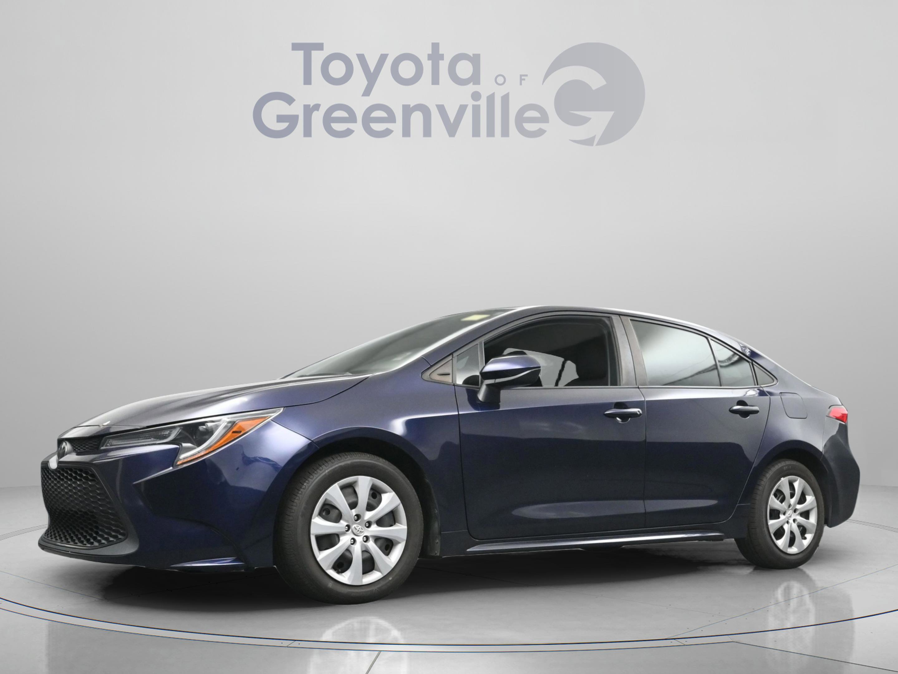 Used 2022 Toyota Corolla LE FWD image 2