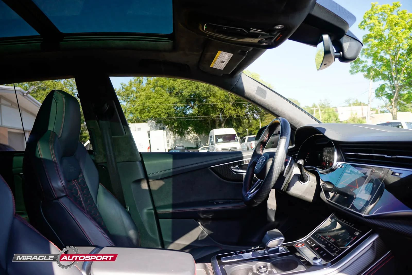 Used 2021 Audi RS Q8 AWD/4WD image 34