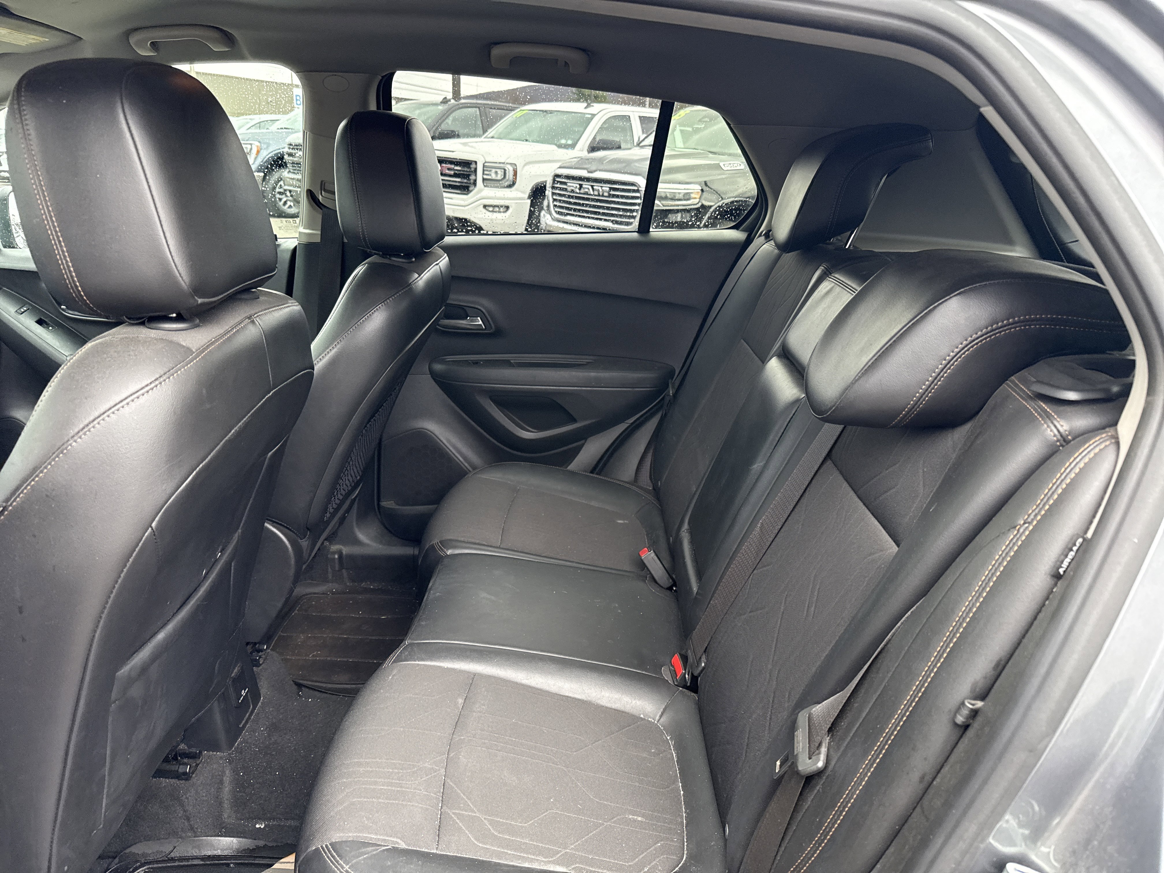 Used 2019 Chevrolet Trax LT w/ LT Convenience Package image 13