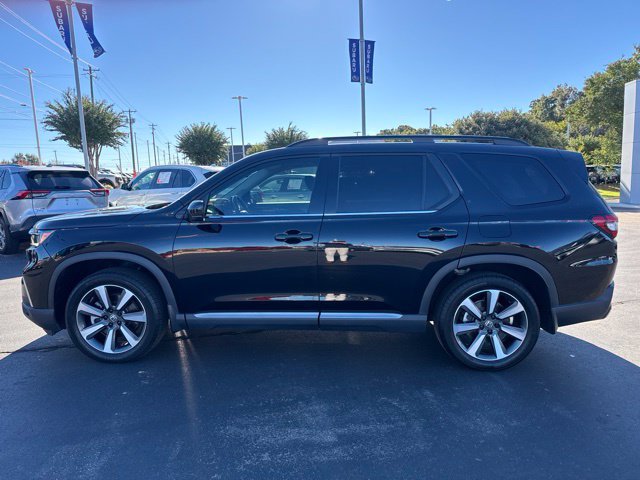 Used 2025 Honda Pilot Touring image 2