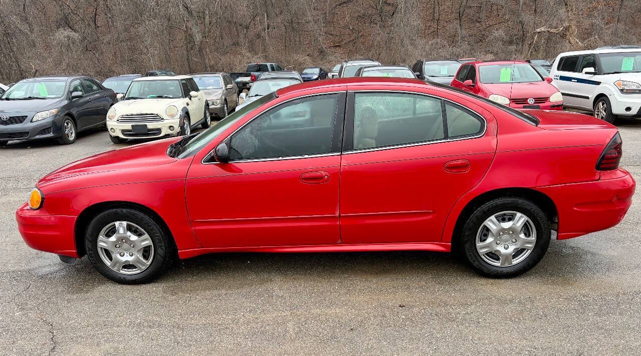 Used 2004 Pontiac Grand Am SE FWD image 2