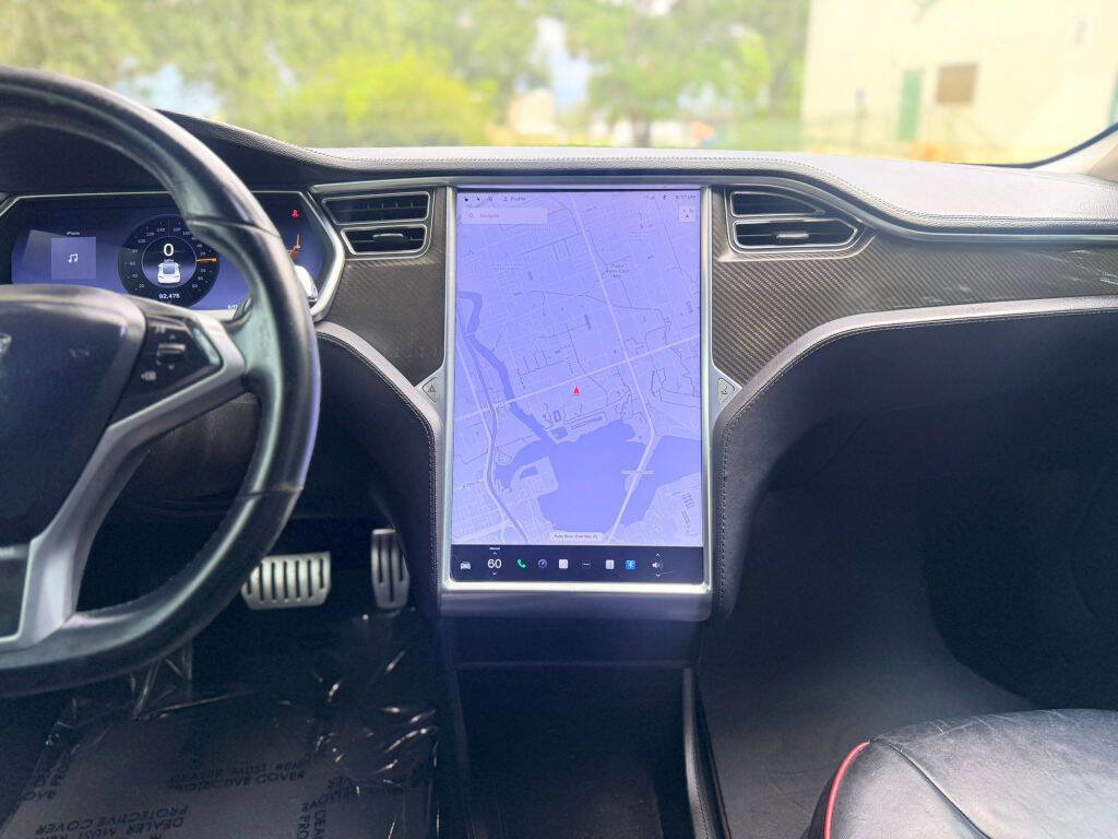 Used 2013 Tesla Model S Performance image 16
