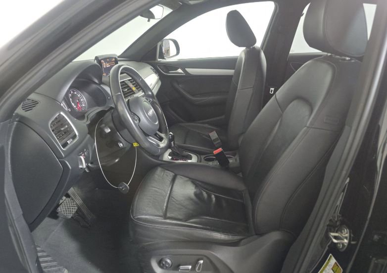 Used 2018 Audi Q3 2.0T Premium AWD/4WD image 34