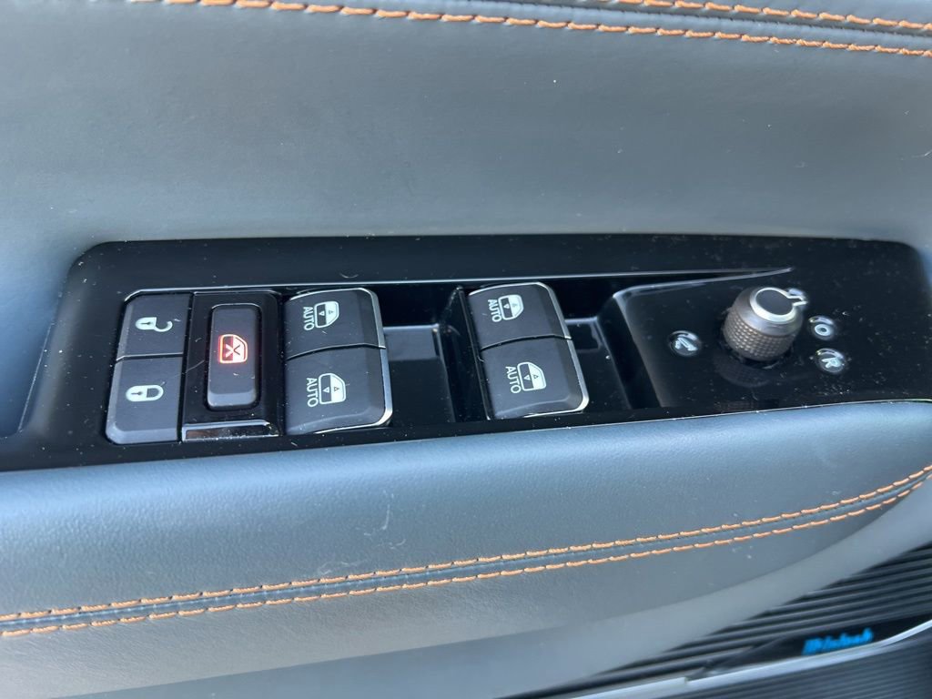 Used 2022 Jeep Grand Wagoneer Series III w/ Flexible Seating Group image 37