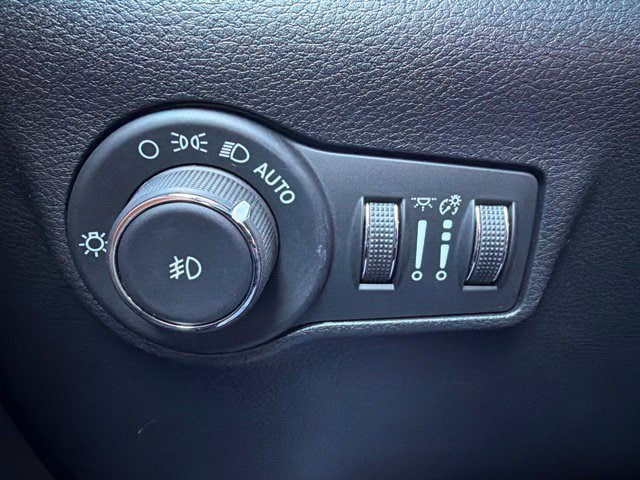 Certified 2025 Jeep Compass Limited AWD/4WD image 18