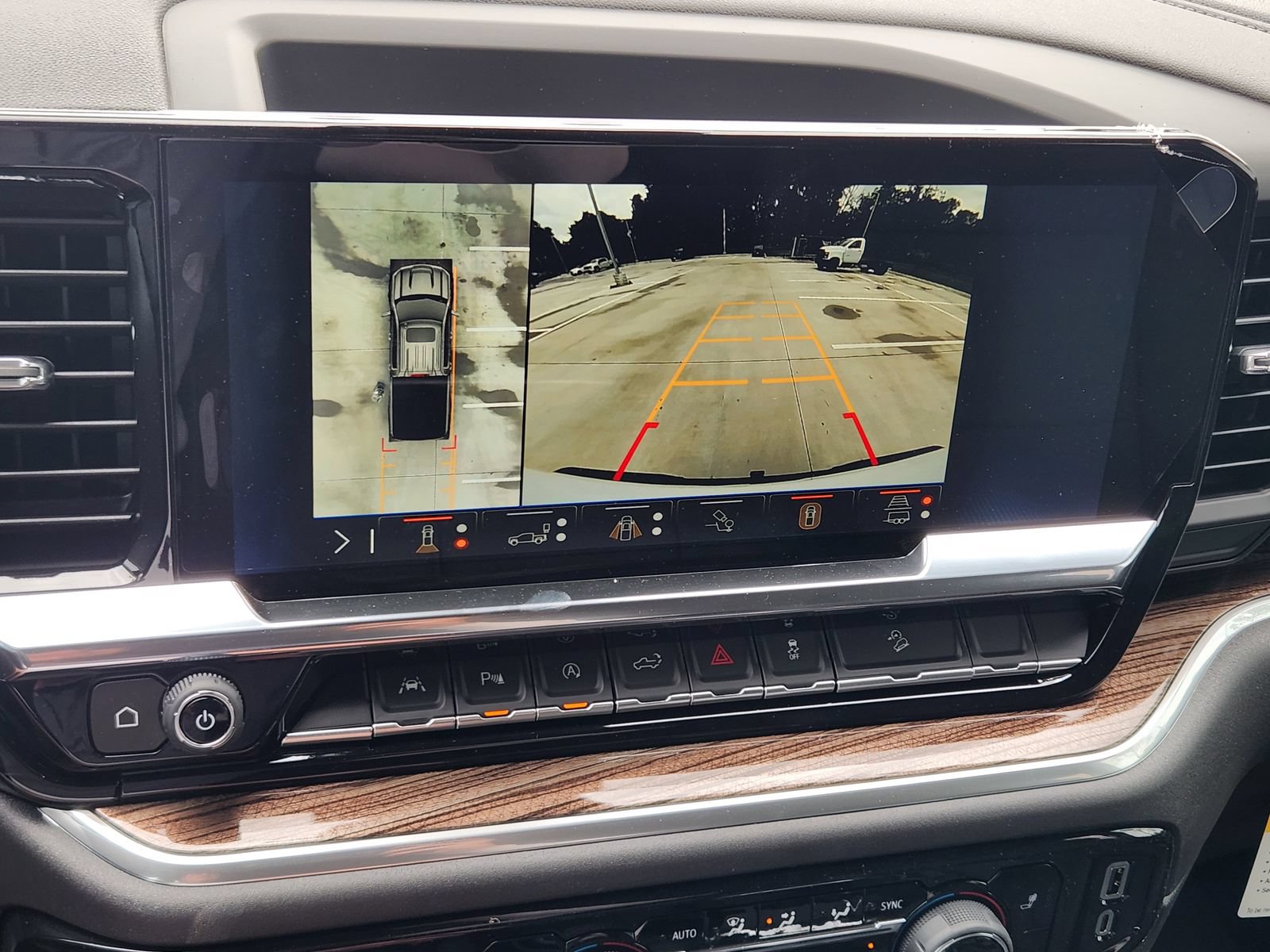 New 2026 Chevrolet Silverado 1500 LT Trail Boss w/ Safety Package AWD/4WD image 16