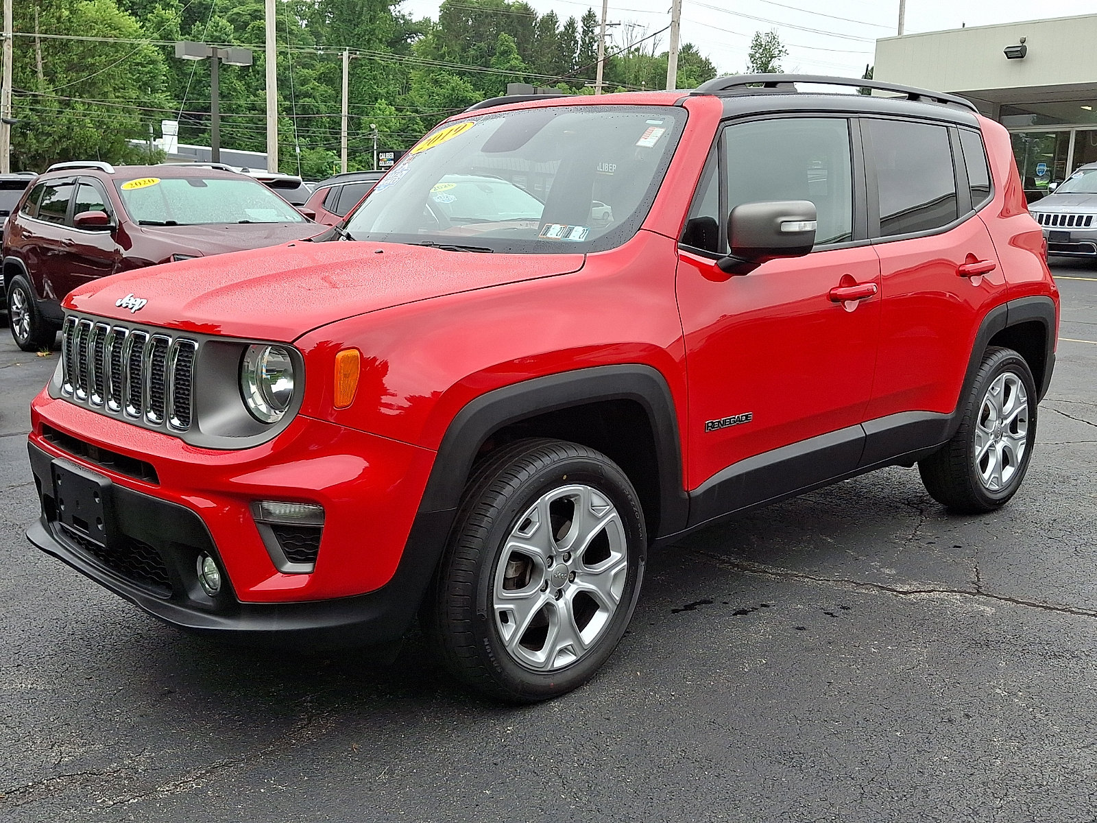 Certified 2019 Jeep Renegade Limited w/ UConnect 8.4 Nav Group AWD/4WD image 3