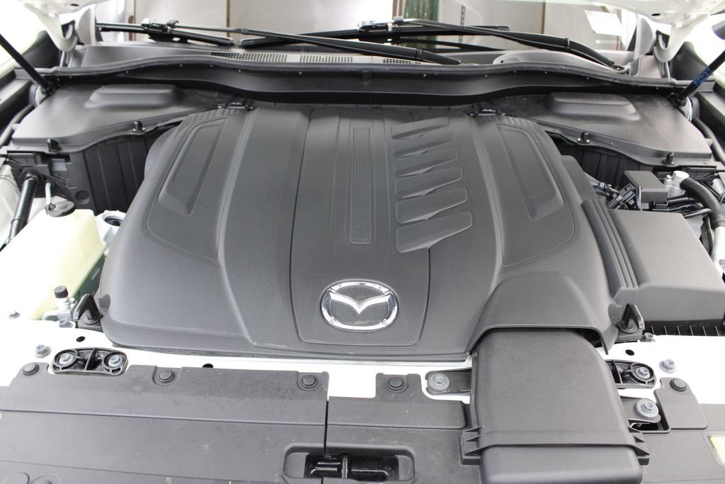 Used 2025 MAZDA CX-70 3.3 Turbo w/ Preferred Package AWD/4WD image 33