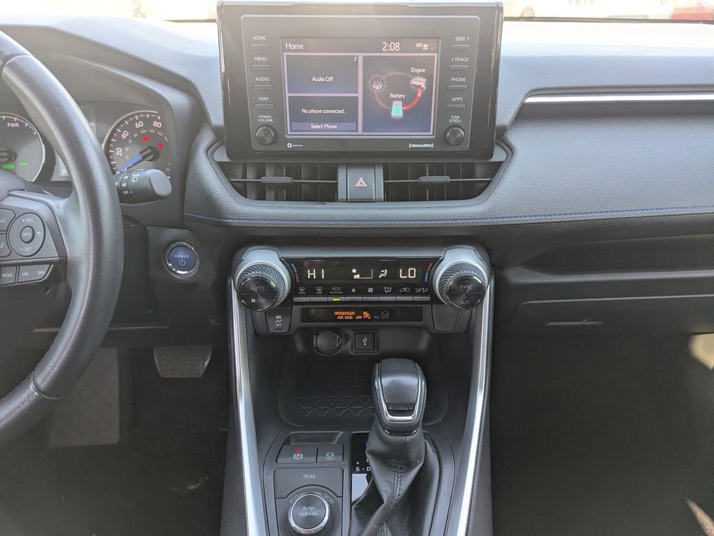 Used 2022 Toyota RAV4 SE image 12