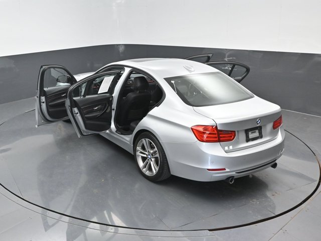Used 2014 BMW 335i xDrive Sedan AWD/4WD image 30