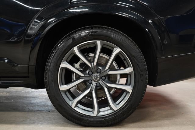 Used 2018 Volvo XC90 T6 Momentum w/ Convenience Package AWD/4WD image 32