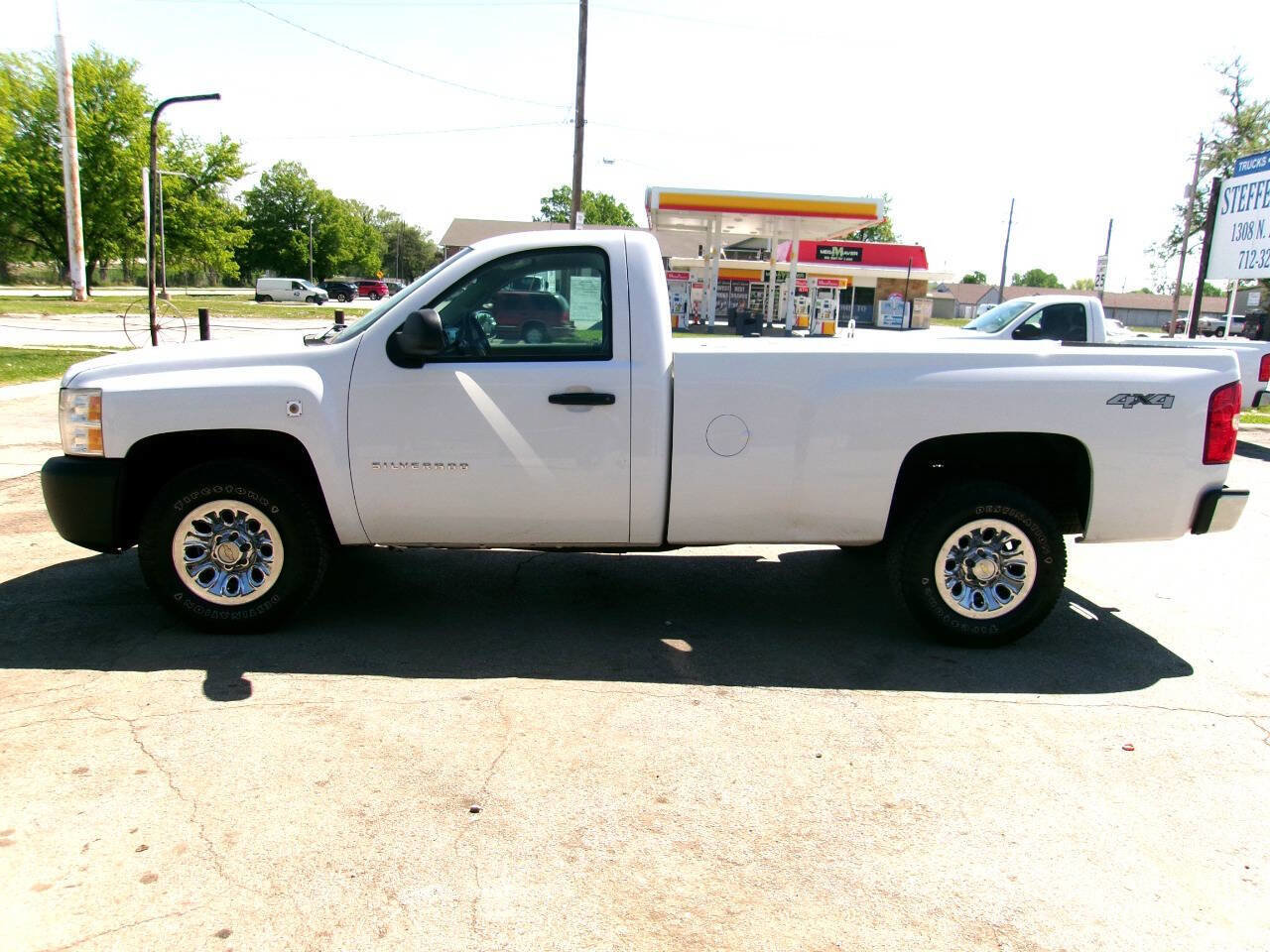 Used 2013 Chevrolet Silverado 1500 W/T AWD/4WD image 5