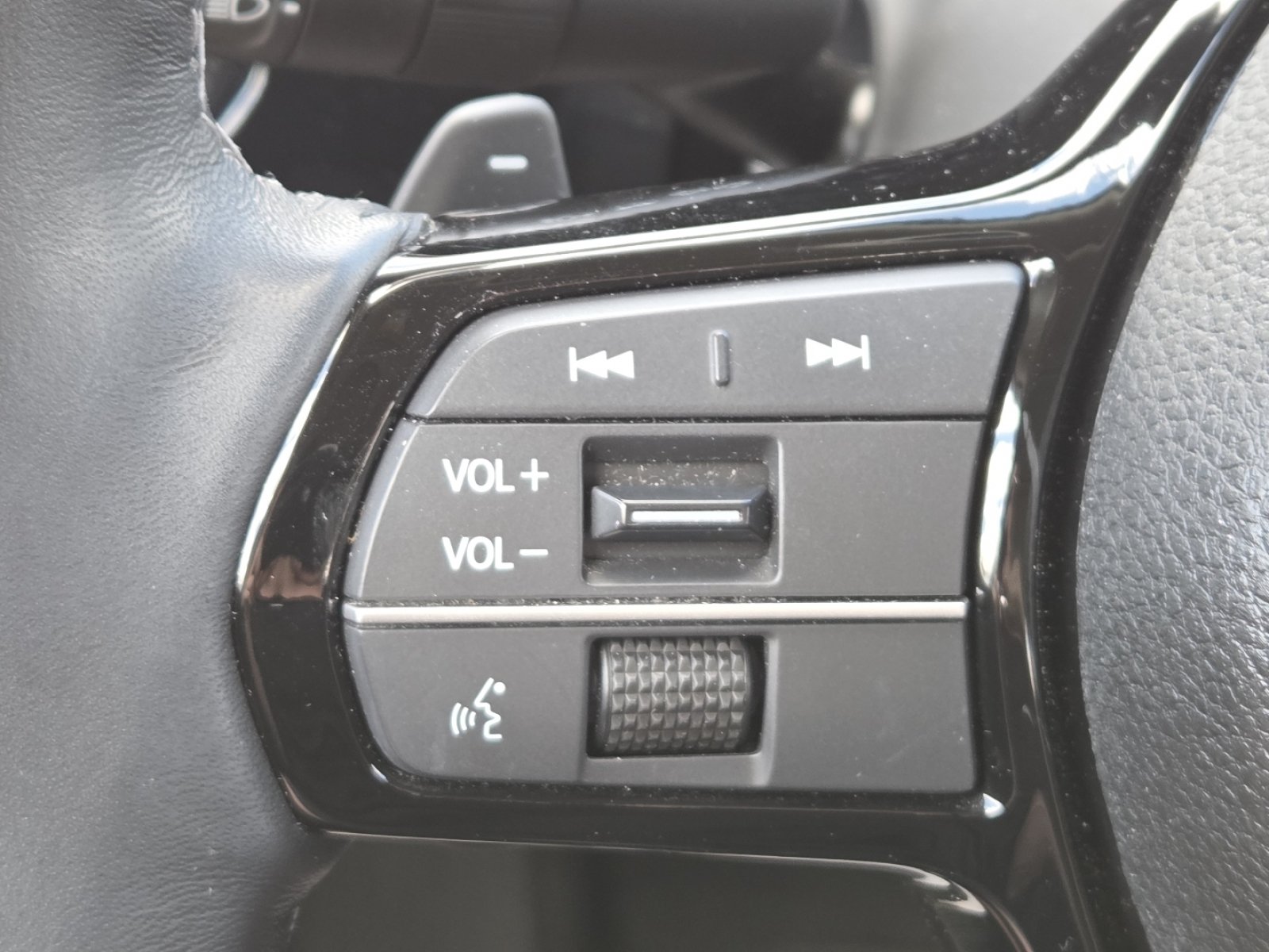Used 2023 Honda Civic Touring image 34