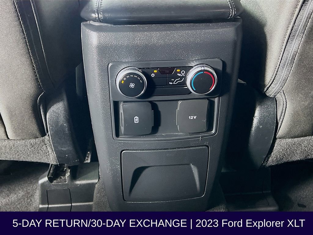 Used 2023 Ford Explorer XLT image 29