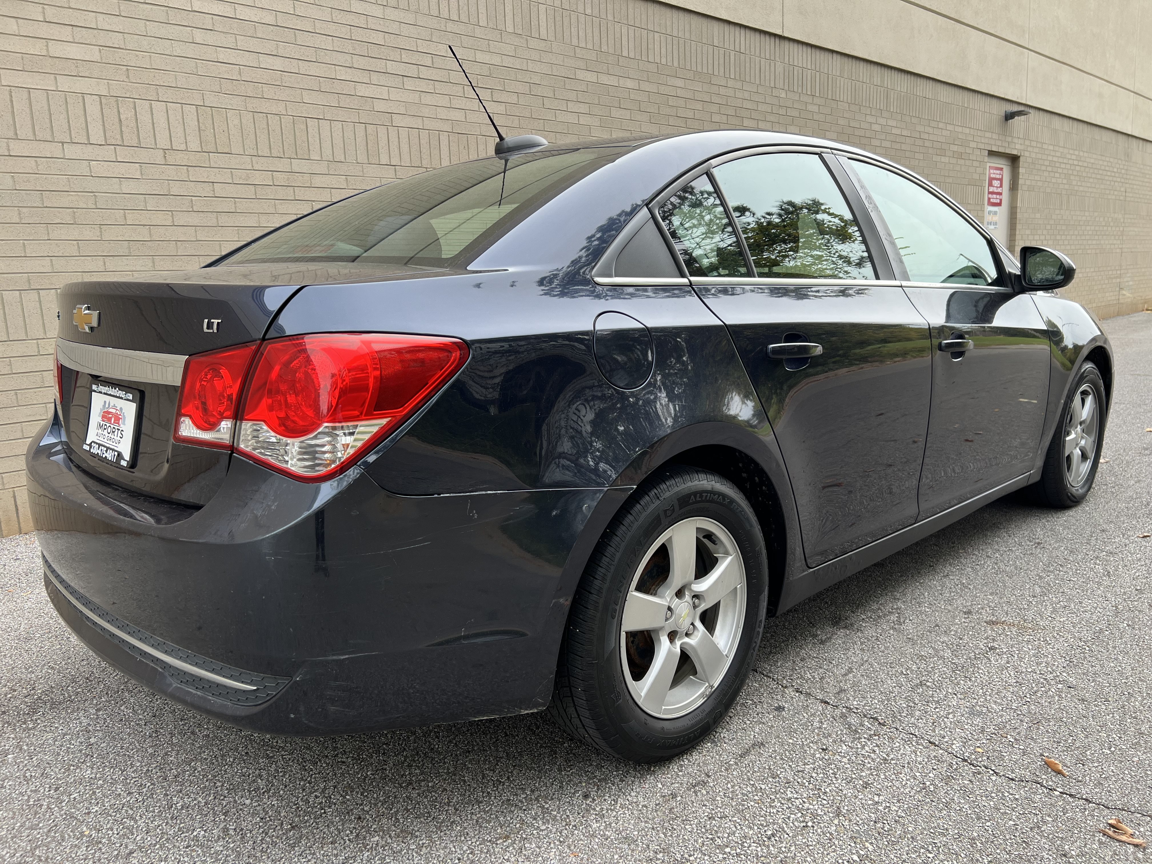 Used 2016 Chevrolet Cruze LT w/ Technology Package FWD image 8