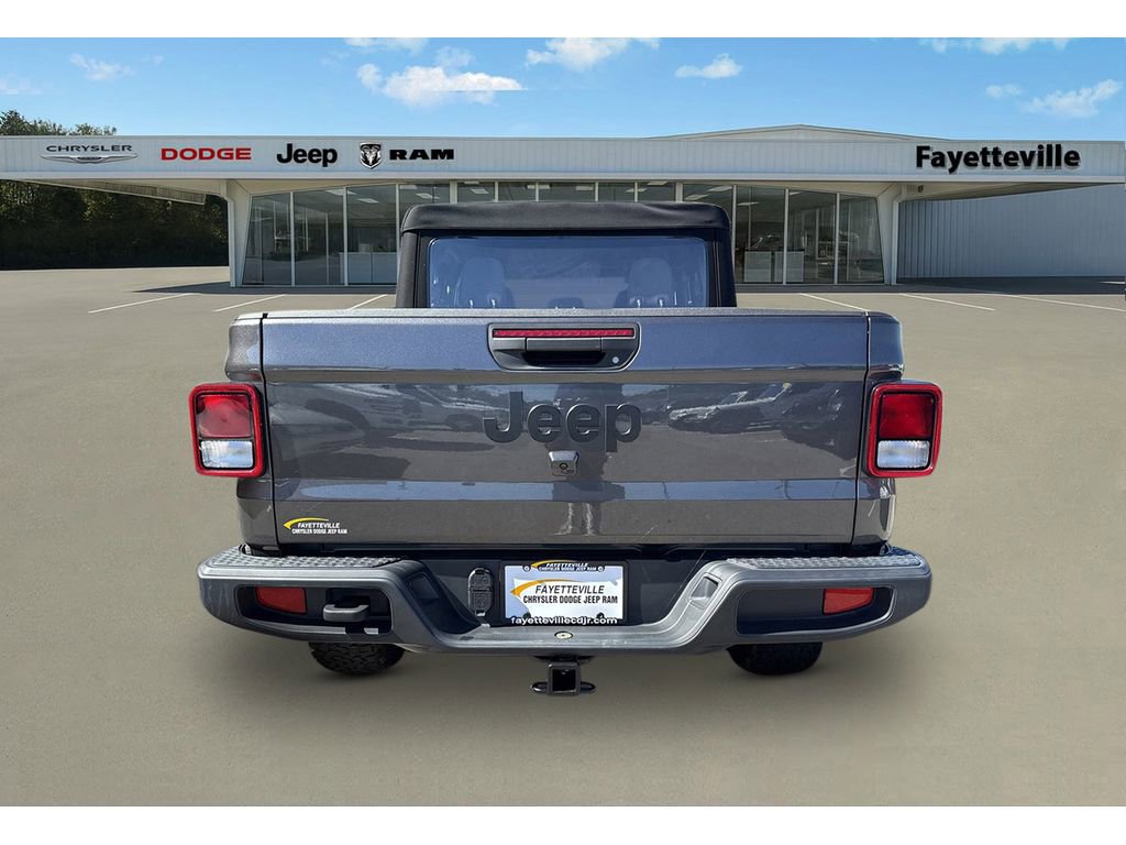 Used 2024 Jeep Gladiator Sport image 4