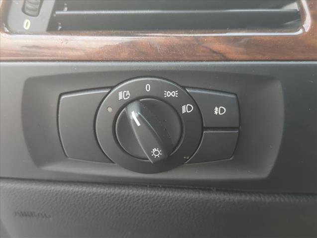 Used 2008 BMW 335i Convertible image 22