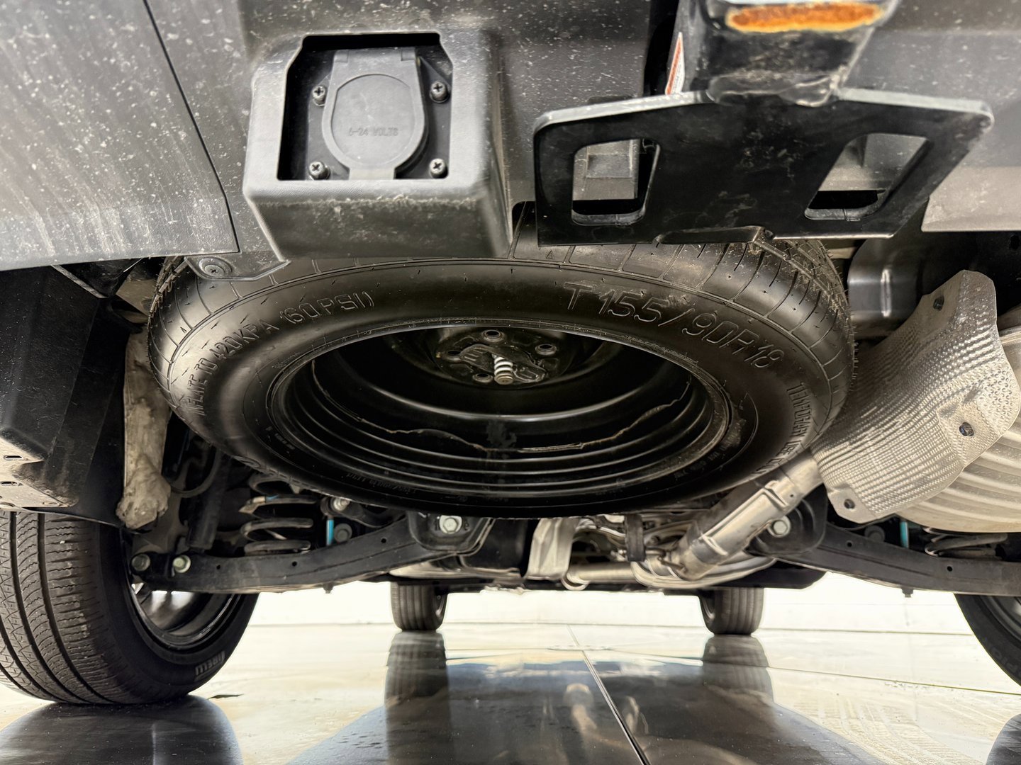 Used 2025 Kia Telluride EX image 64