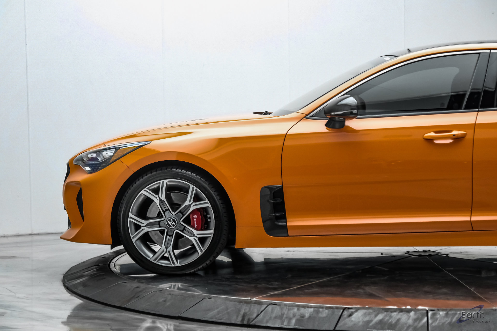 Used 2019 Kia Stinger GTS RWD image 8