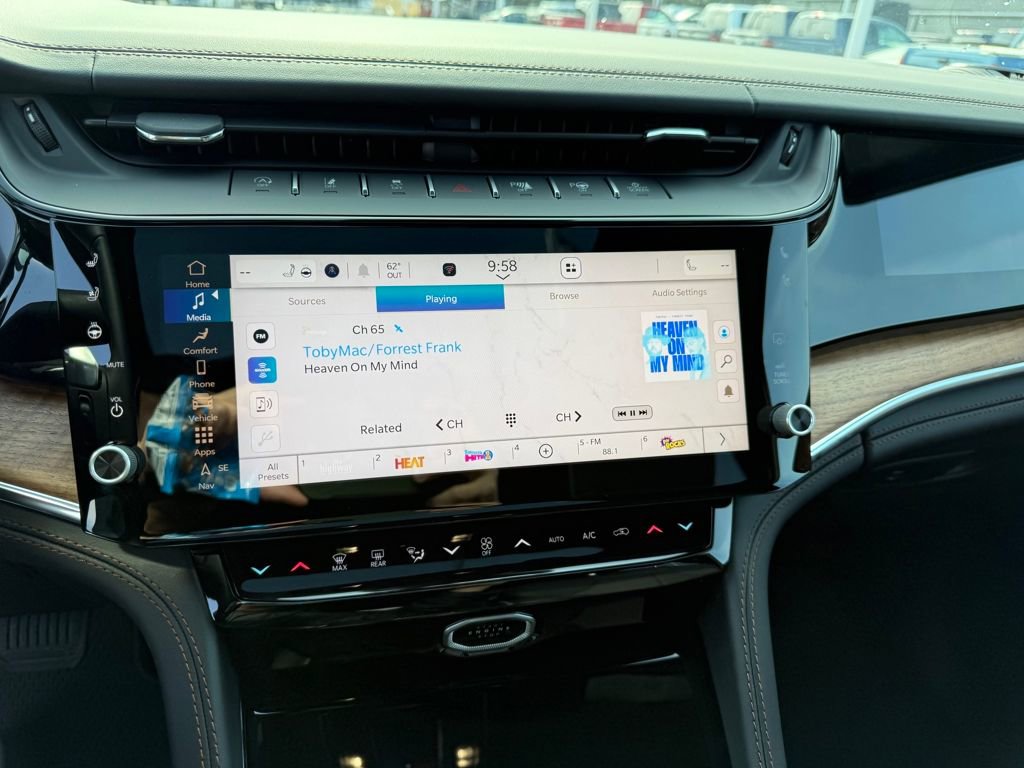 New 2026 Jeep Grand Cherokee L Summit w/ Obsidian Package image 18