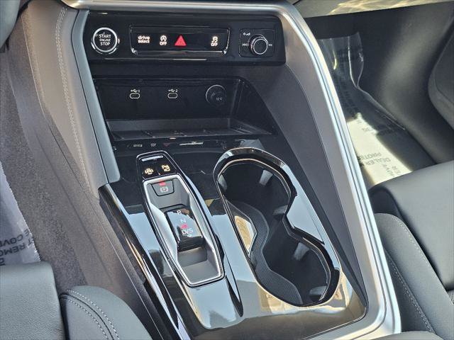 Used 2025 Audi Q5 Premium Plus w/ Premium Plus AWD/4WD image 11