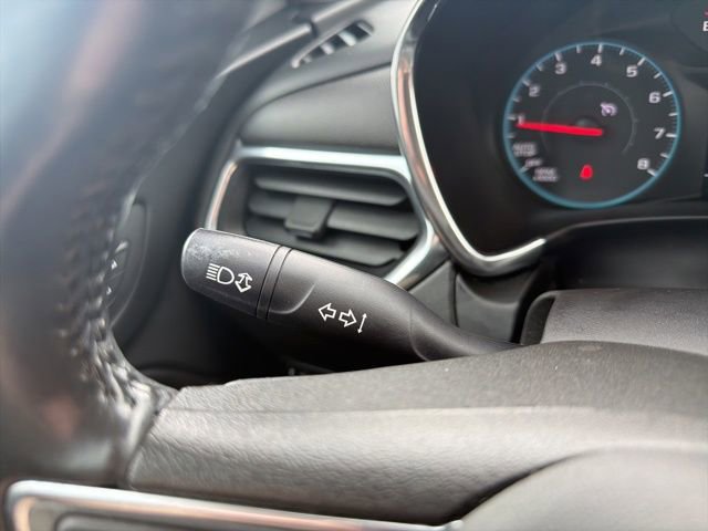 Used 2018 Chevrolet Equinox LT image 37