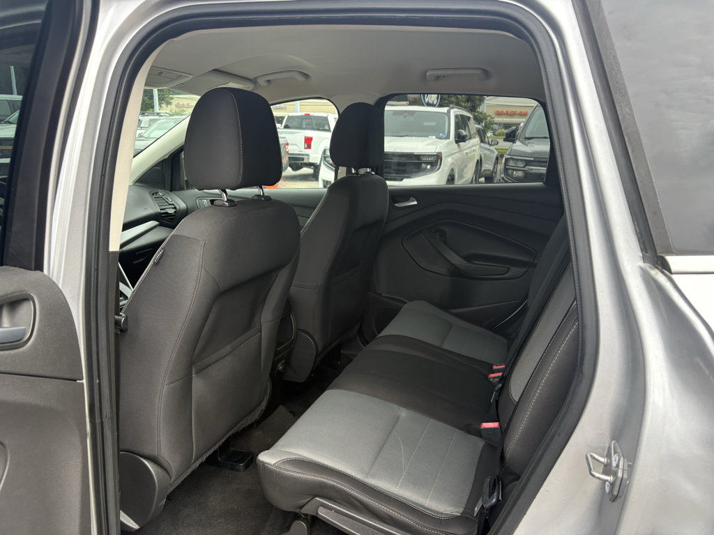 Used 2016 Ford Escape SE FWD image 11