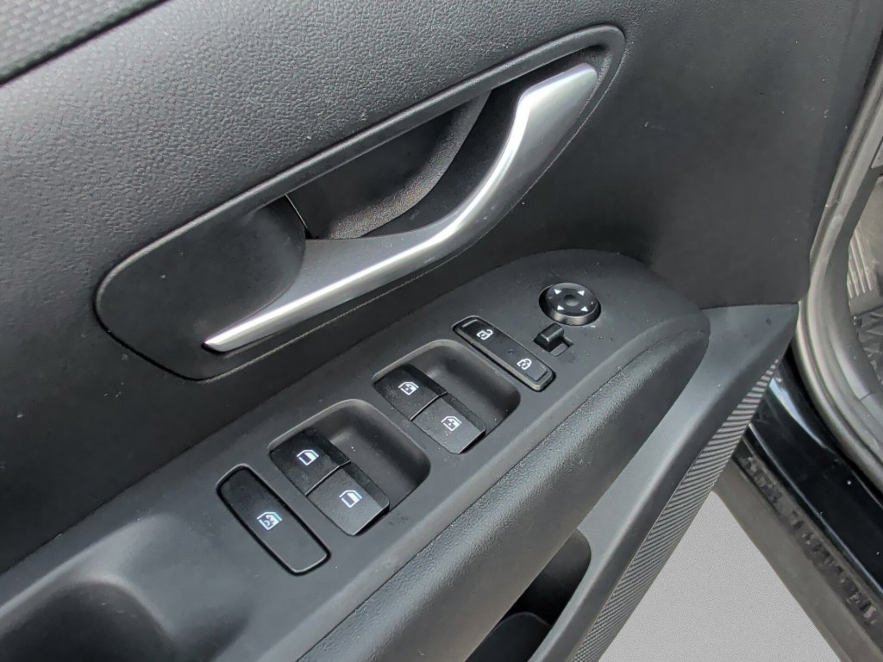 Used 2024 Hyundai Santa Cruz SEL FWD image 16