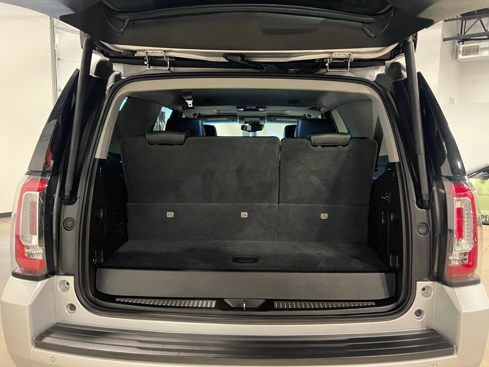 Used 2015 GMC Yukon SLT w/ Open Road Package image 36