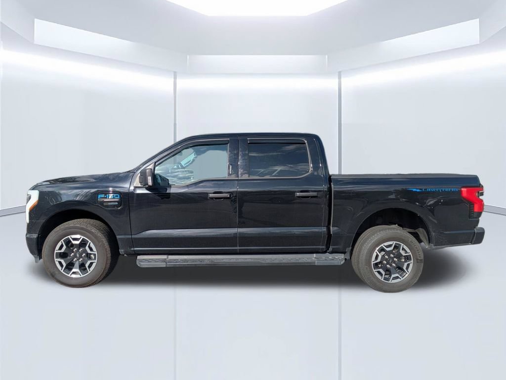 Used 2023 Ford F150 Lightning XLT AWD/4WD image 7