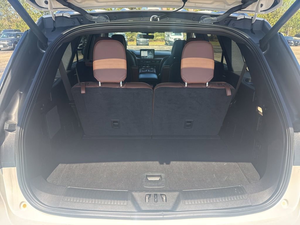 Used 2022 Lincoln Aviator Reserve w/ Equipment Group 201A AWD/4WD image 19