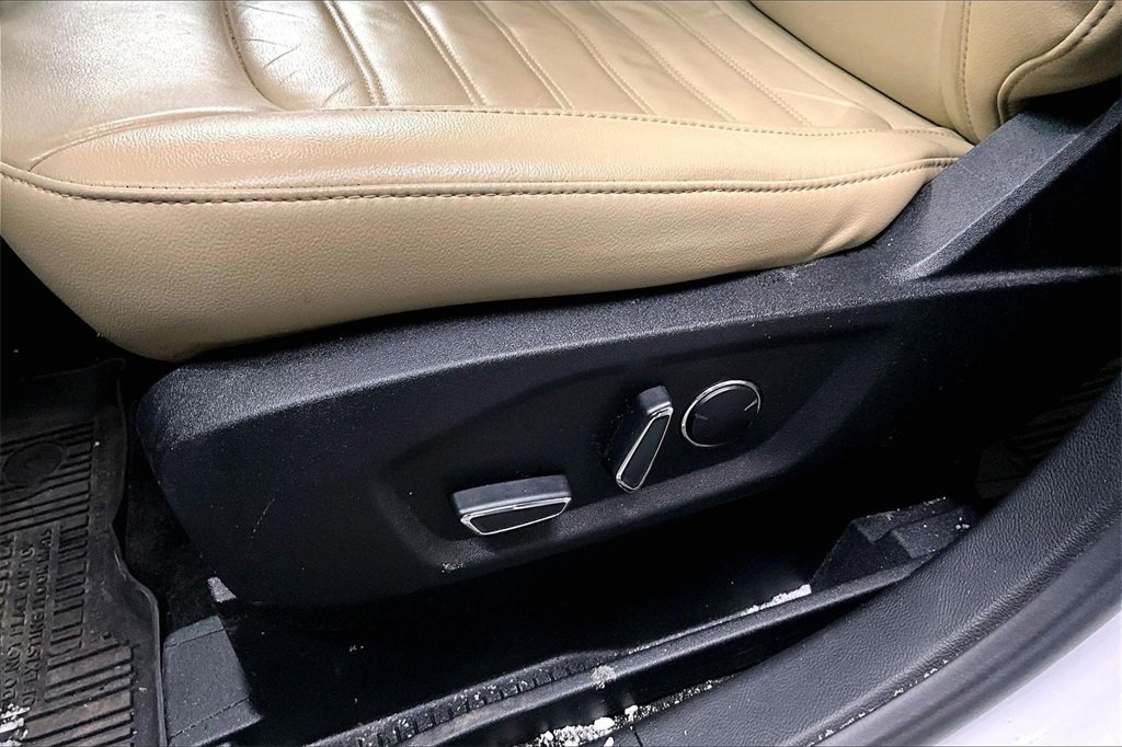 Used 2018 Ford Edge SEL w/ Equipment Group 201A image 38