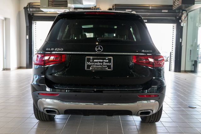 New 2026 Mercedes-Benz GLB 250 4MATIC image 7