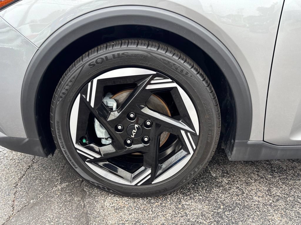 Certified 2025 Kia K4 EX FWD image 11