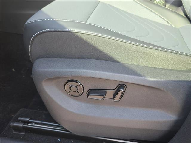 New 2026 Volkswagen Tiguan SE AWD/4WD image 9