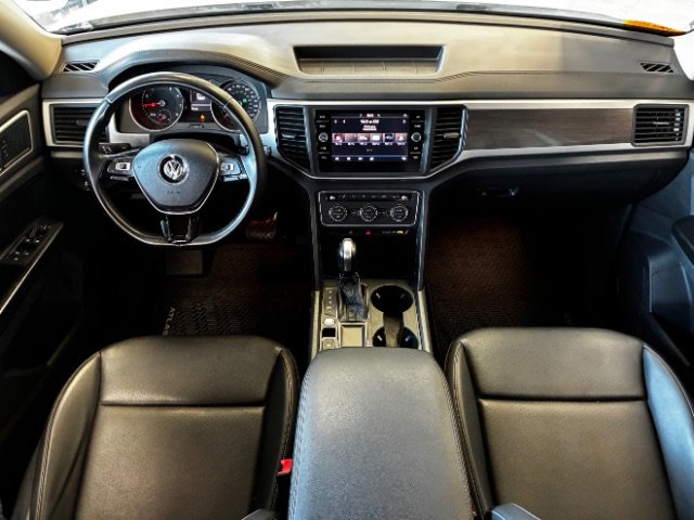 Used 2020 Volkswagen Atlas SE w/ Panoramic Sunroof Package FWD image 19