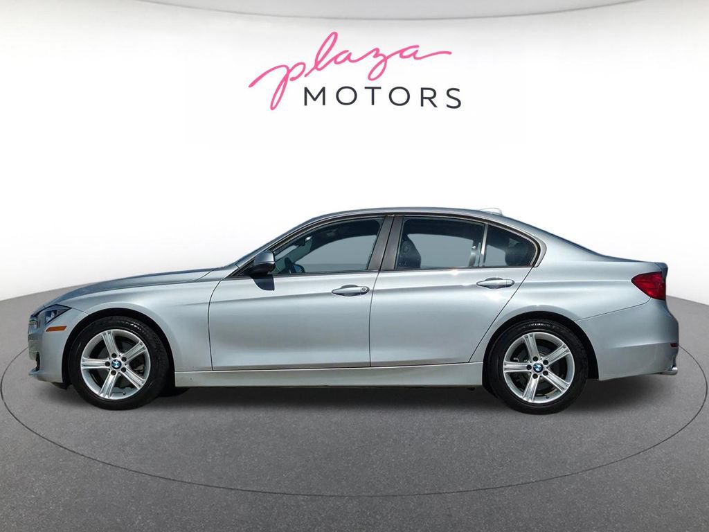 Used 2015 BMW 320i xDrive Sedan AWD/4WD image 8