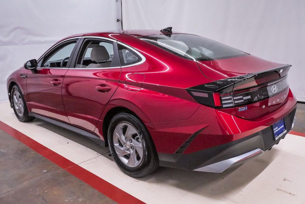 Used 2025 Hyundai Sonata SE image 8
