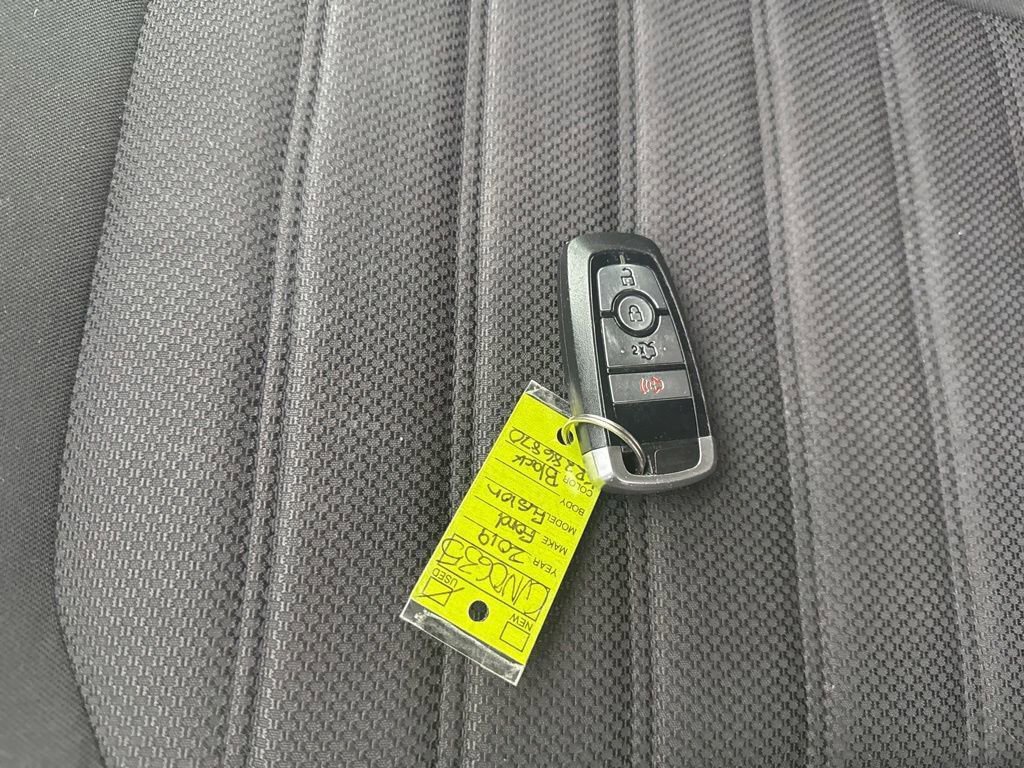 Used 2019 Ford Fusion SE image 61